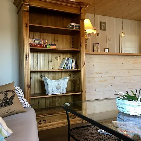 Biala Paprotka Gasthuis