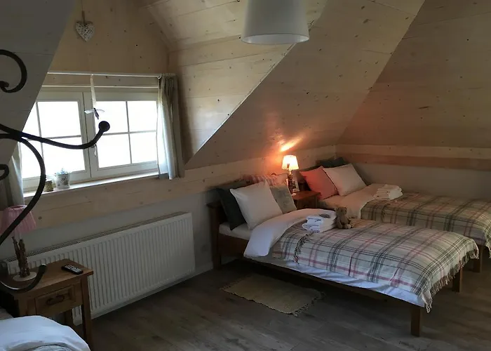 ゲストハウス Biala Paprotka