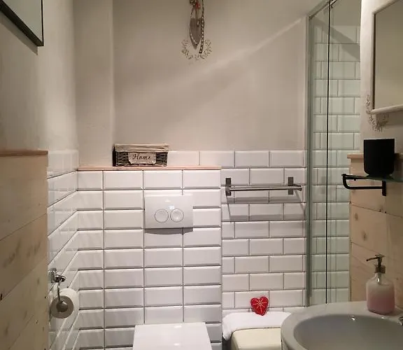 ゲストハウス Biala Paprotka